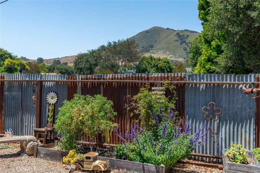 370 Islay, San Luis Obispo, CA 93401