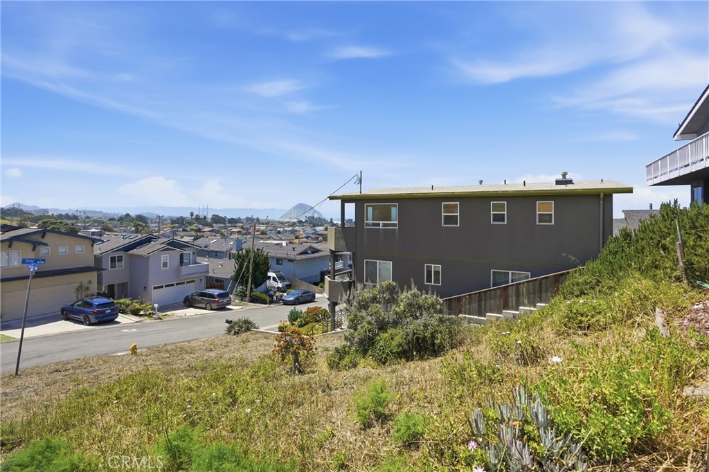497 Oahu St, Morro Bay, CA 93442