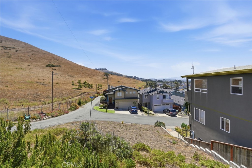 497 Oahu St, Morro Bay, CA 93442