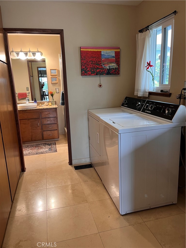 1051 Santa Ysabel Ave, Los Osos, CA 93402