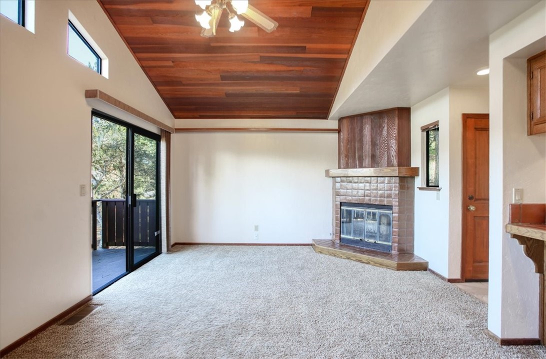 2550 Emerson Rd, Cambria, CA 93428