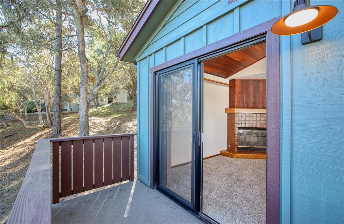 2550 Emerson Rd, Cambria, CA 93428