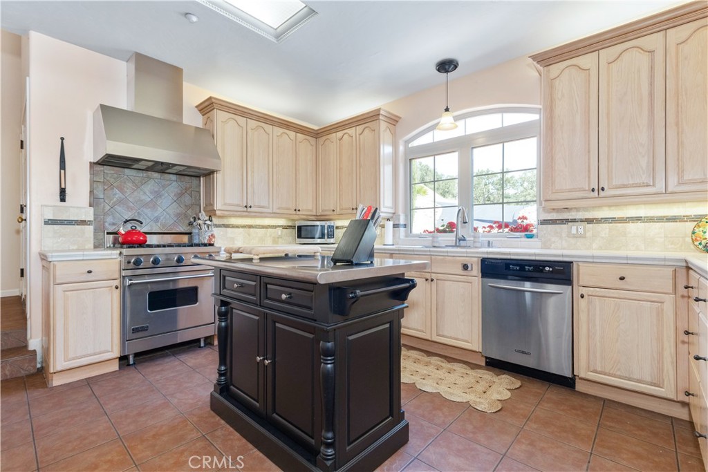 9905 Corriente, Atascadero, CA 93422