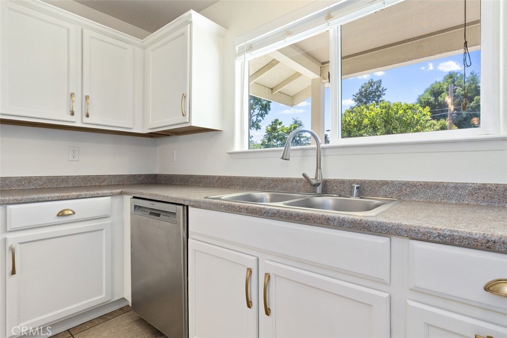 6949 Navajoa Ave, Atascadero, CA 93422