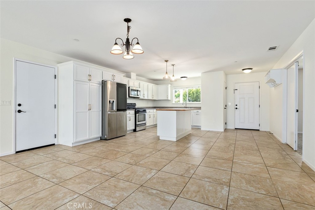 6949 Navajoa Ave, Atascadero, CA 93422