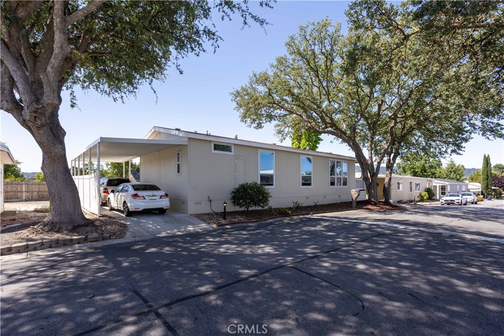 10968 Las Casitas, Atascadero, CA 93422