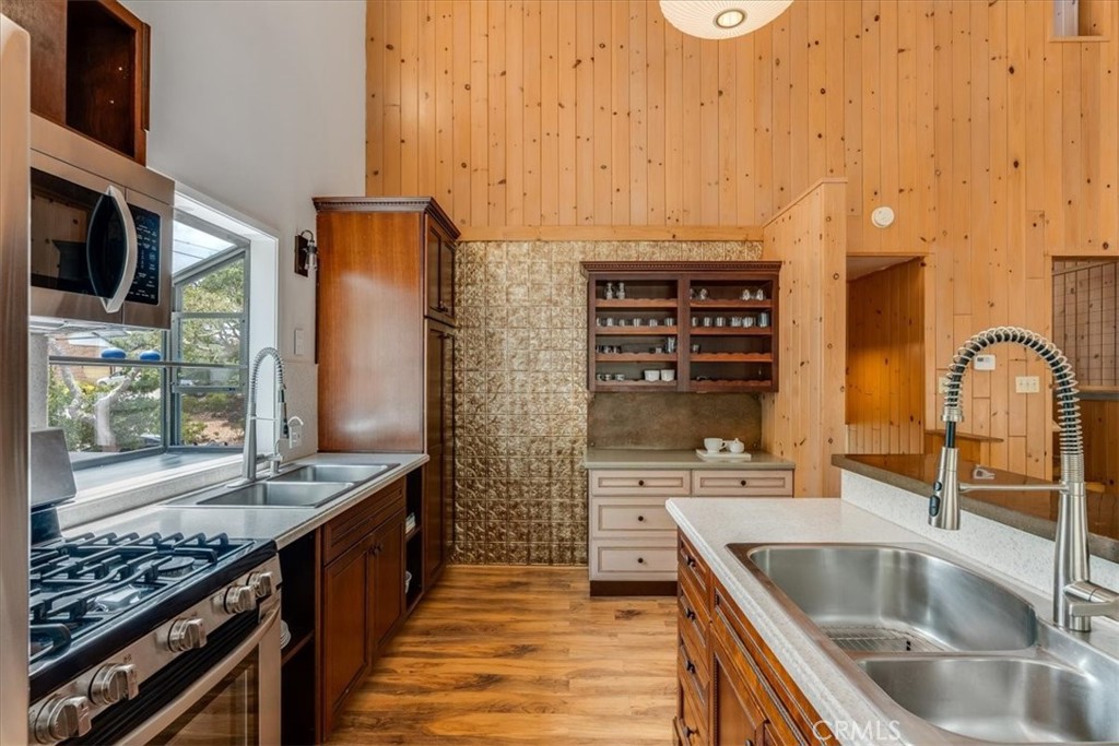 5950 Sunbury Ave, Cambria, CA 93428