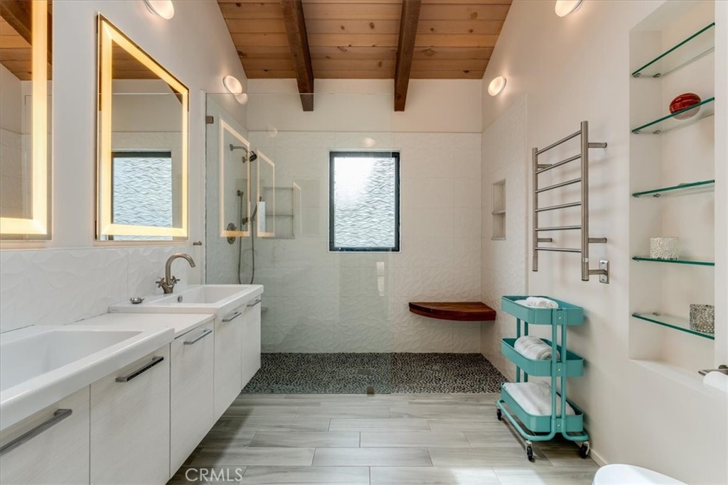 5950 Sunbury Ave, Cambria, CA 93428