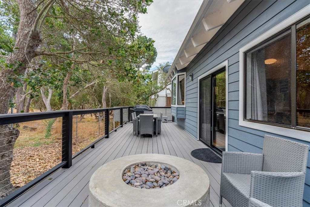 5950 Sunbury Ave, Cambria, CA 93428