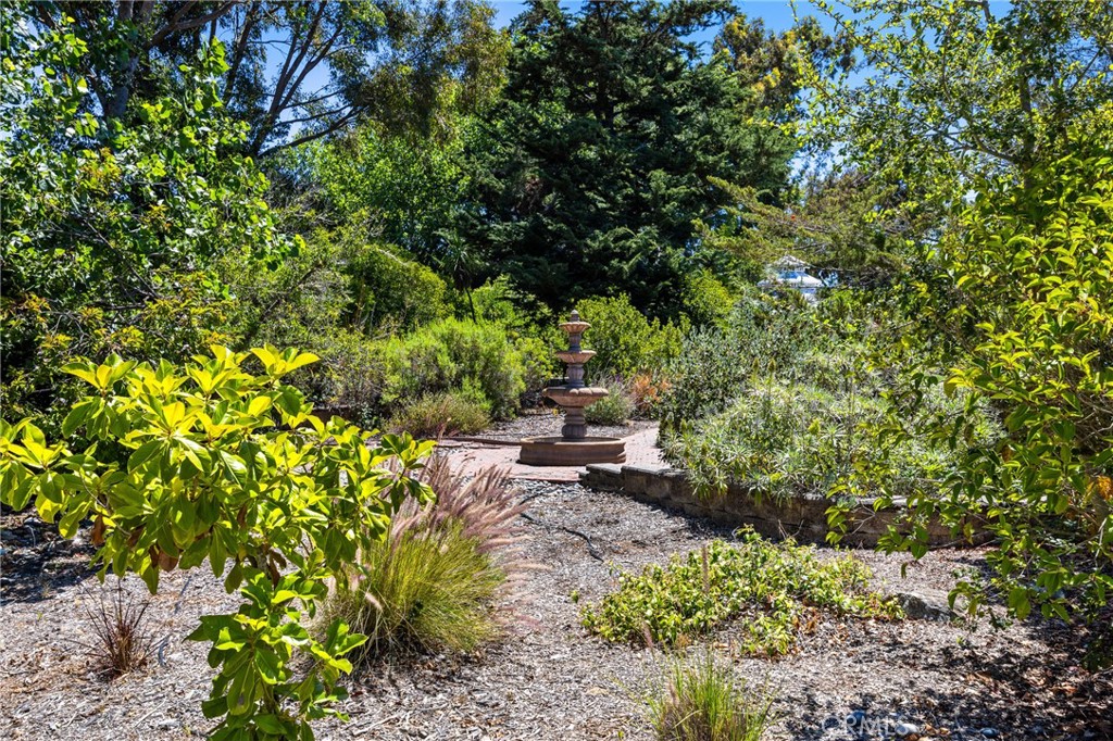 5781 Glenview, San Luis Obispo, CA 93401