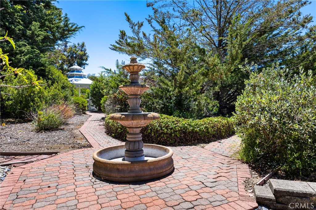 5781 Glenview, San Luis Obispo, CA 93401