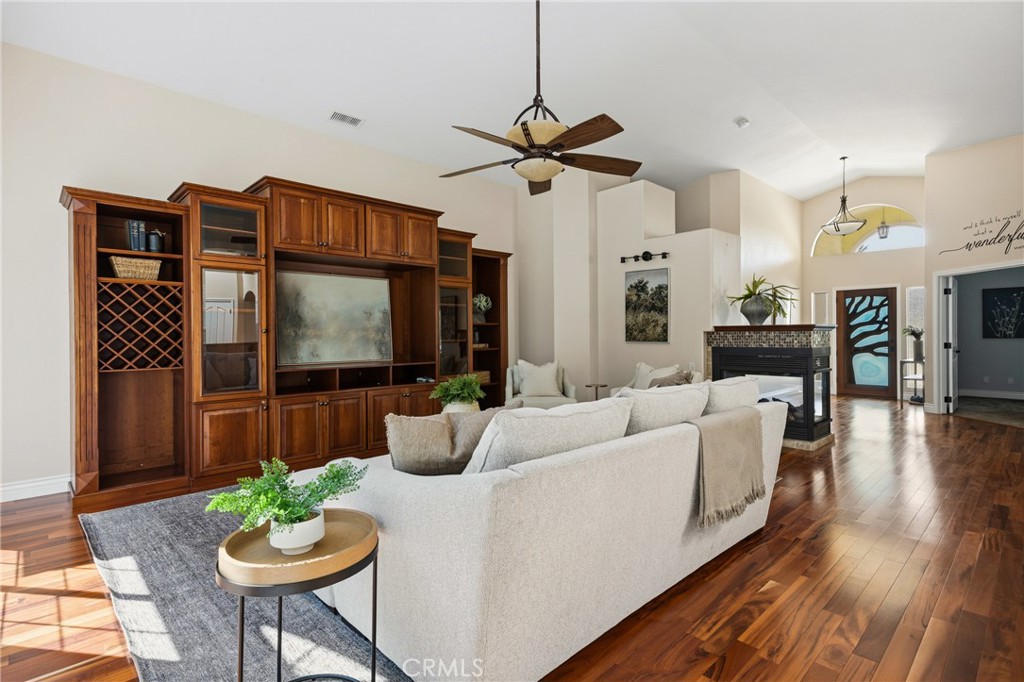 5781 Glenview, San Luis Obispo, CA 93401
