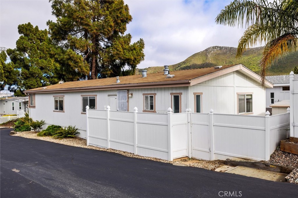 515 Aleppo Dr #14, Morro Bay, CA 93442