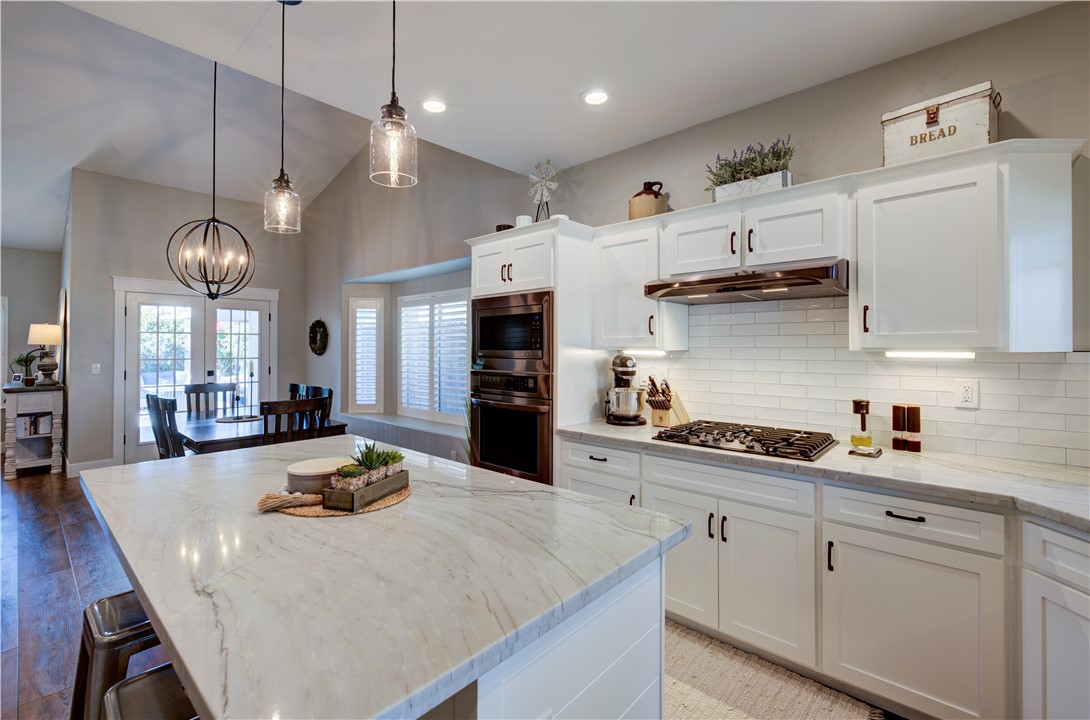 1812 E Oakmont, Fresno, CA 93730