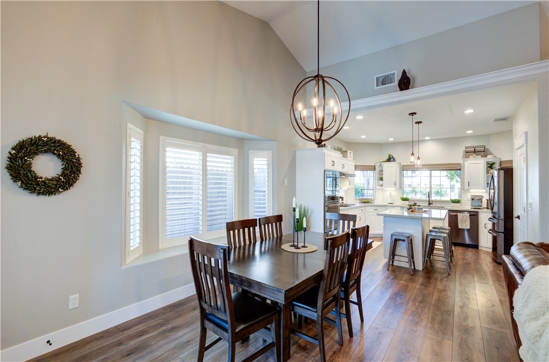 1812 E Oakmont, Fresno, CA 93730
