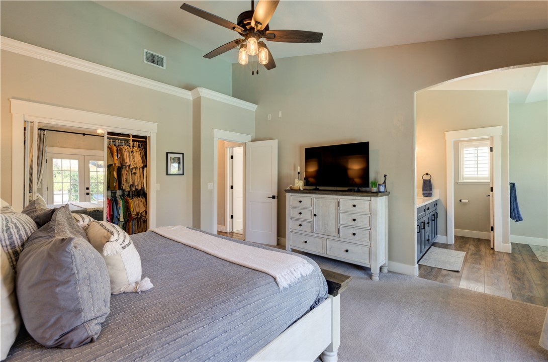 1812 E Oakmont, Fresno, CA 93730