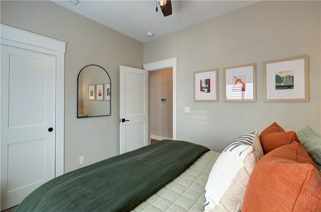 1812 E Oakmont, Fresno, CA 93730