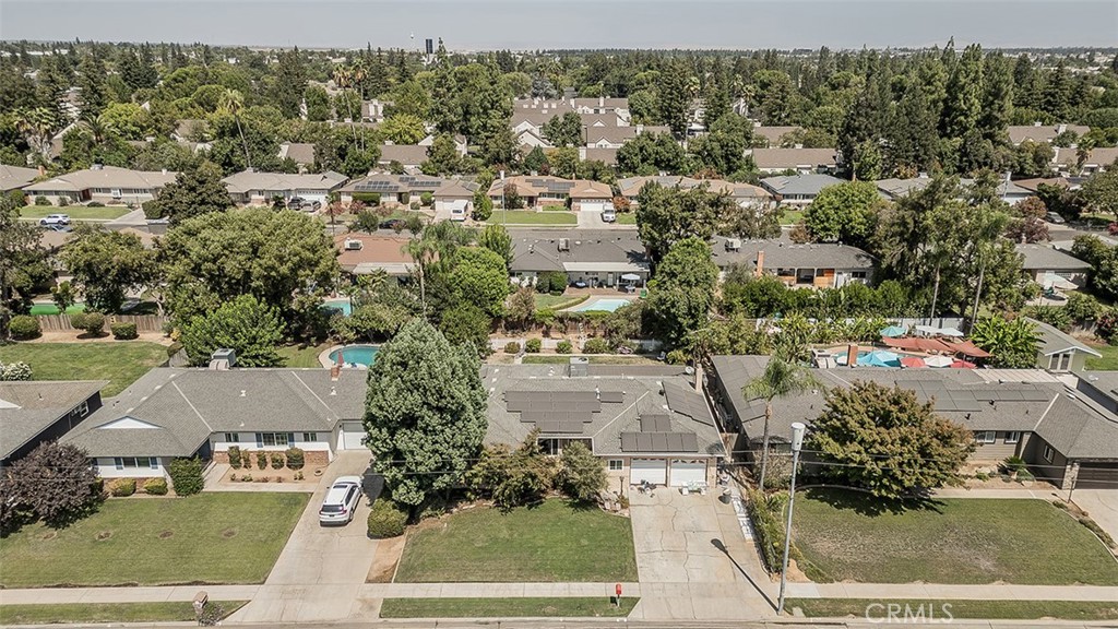 500 W Sample Ave, Fresno, CA 93704