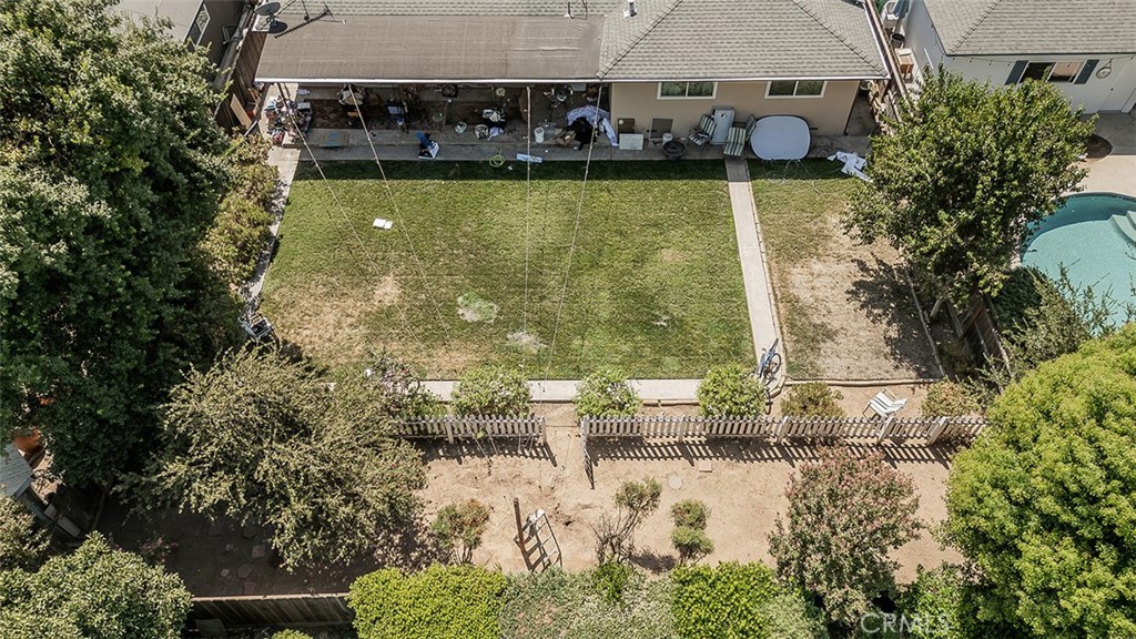 500 W Sample Ave, Fresno, CA 93704