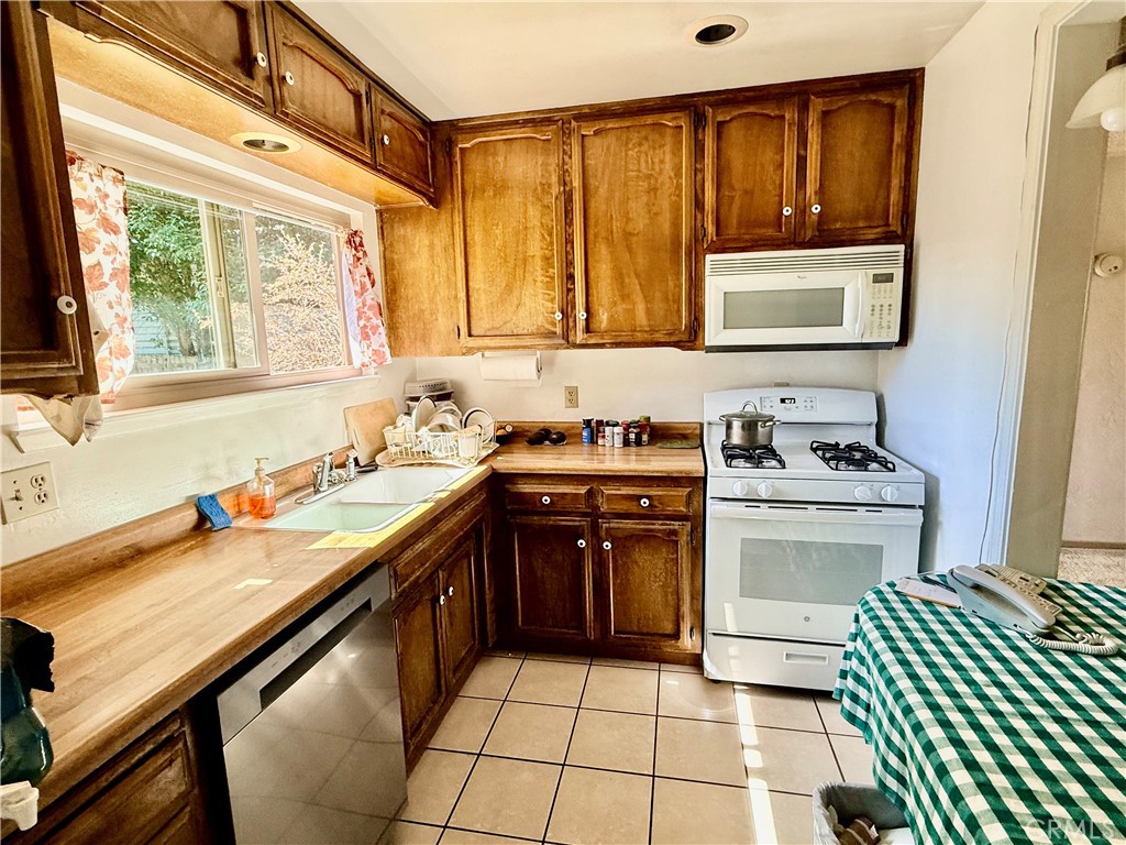 16550 Walnut, Atascadero, CA 93422