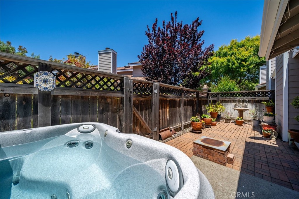 3227 Via Ensenada, San Luis Obispo, CA 93401