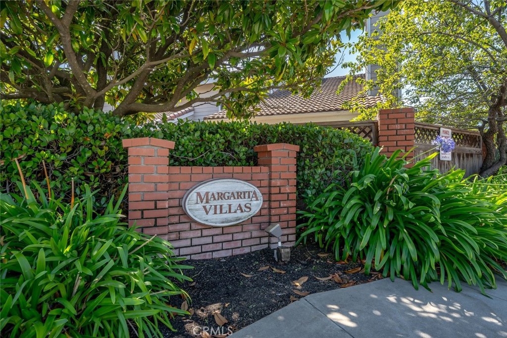 3227 Via Ensenada, San Luis Obispo, CA 93401