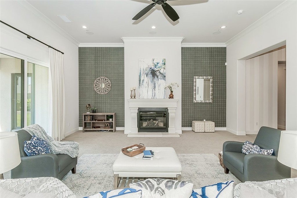 11609 N Sandy Par, Fresno, CA 93730
