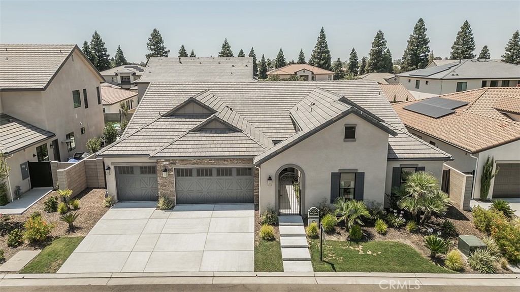 11609 N Sandy Par, Fresno, CA 93730