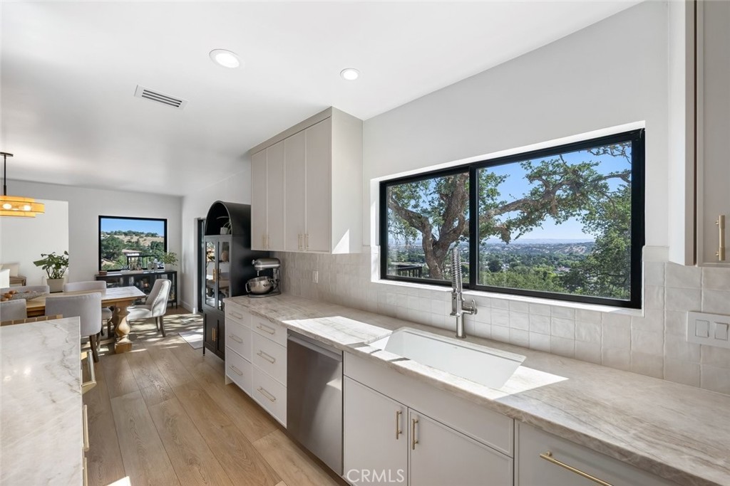 34 Terrace Hill Dr, Paso Robles, CA 93446