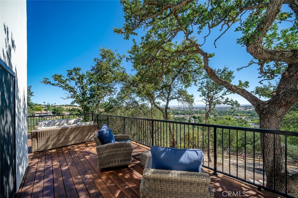 34 Terrace Hill Dr, Paso Robles, CA 93446
