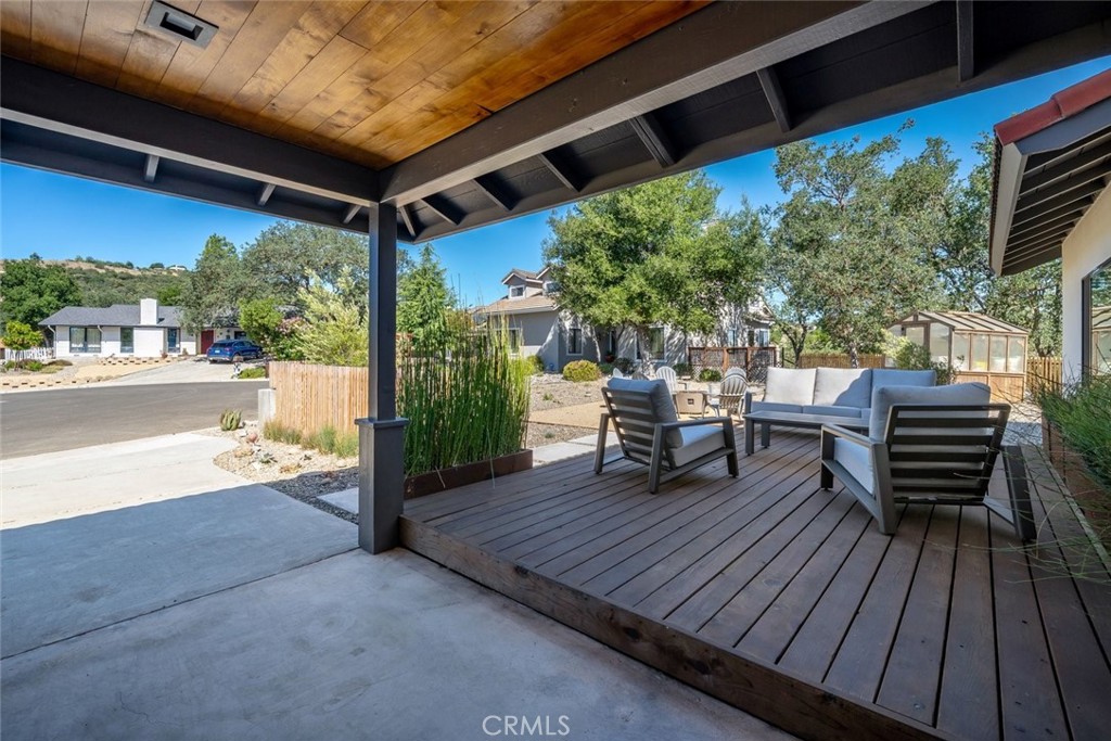 34 Terrace Hill Dr, Paso Robles, CA 93446