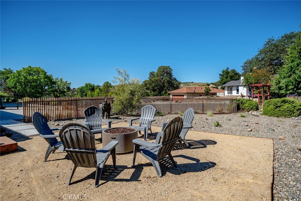 34 Terrace Hill Dr, Paso Robles, CA 93446