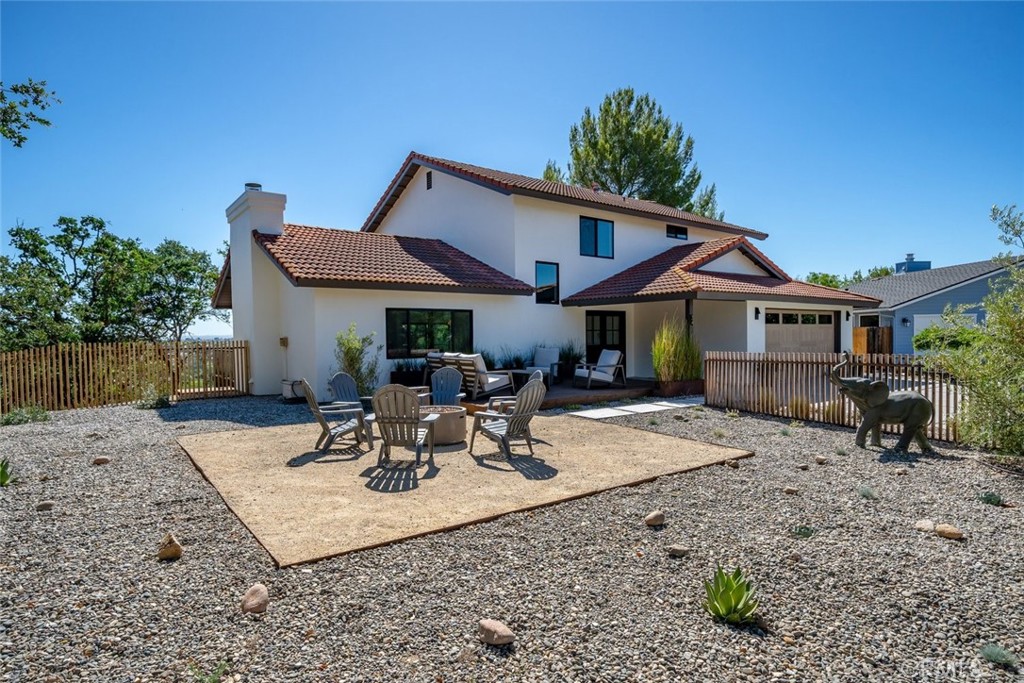 34 Terrace Hill Dr, Paso Robles, CA 93446
