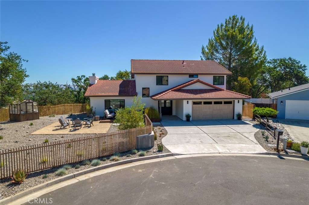 34 Terrace Hill Dr, Paso Robles, CA 93446