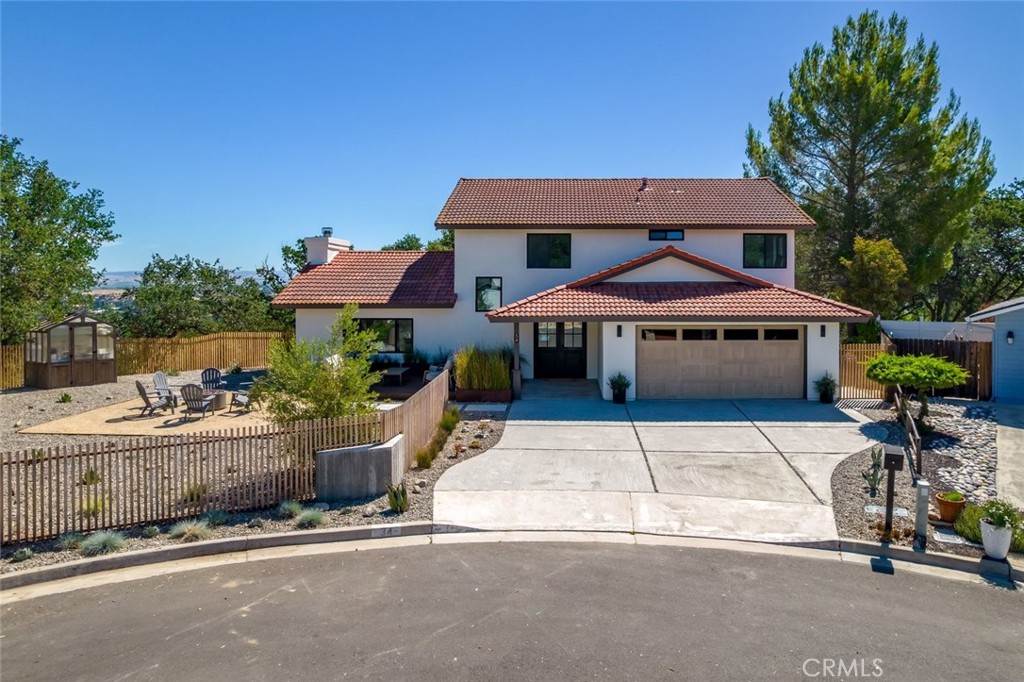 34 Terrace Hill Dr, Paso Robles, CA 93446