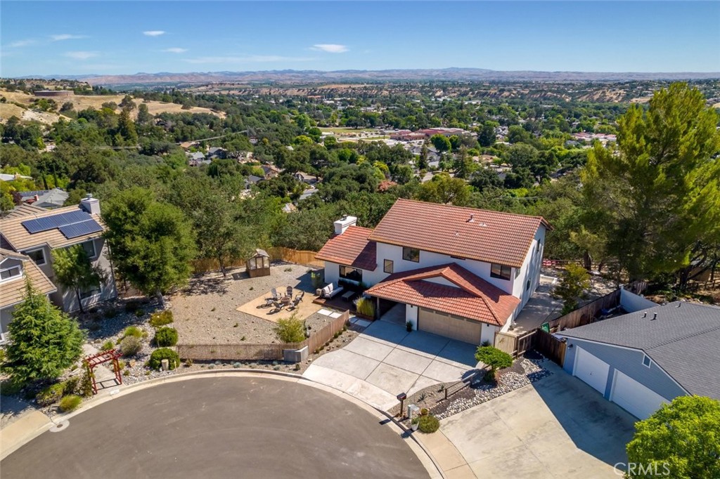 34 Terrace Hill Dr, Paso Robles, CA 93446