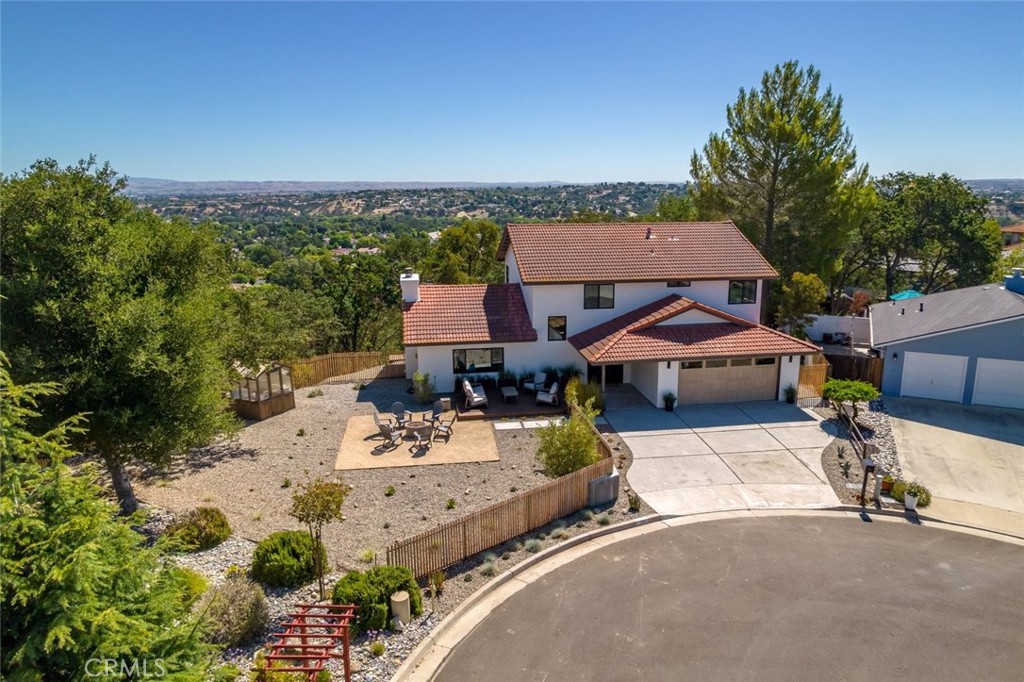 34 Terrace Hill Dr, Paso Robles, CA 93446