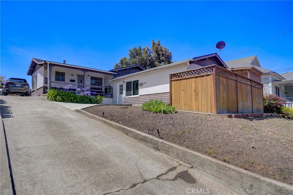 1023 Walnut, San Luis Obispo, CA 93401