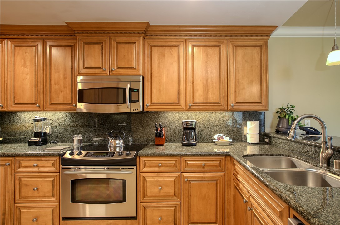 2727 Shell Beach Rd, Pismo Beach, CA 93449
