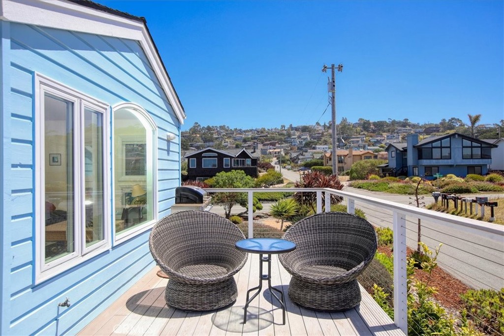 1945 Windsor, Cambria, CA 93428