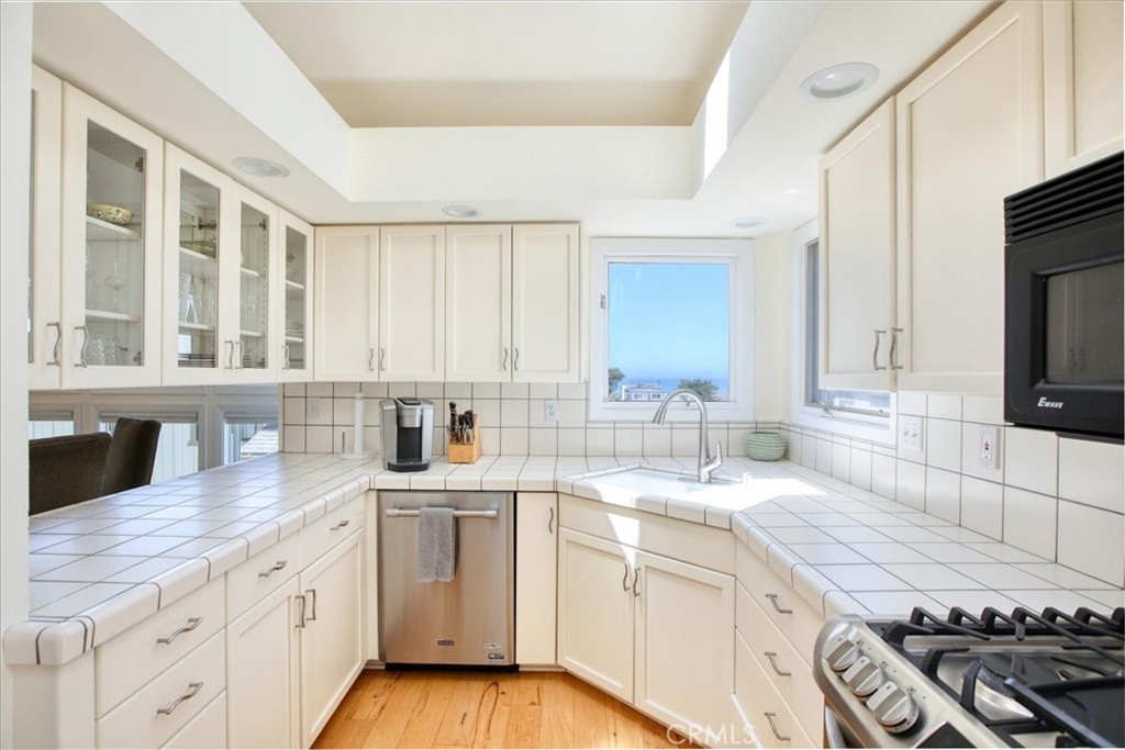 1945 Windsor, Cambria, CA 93428