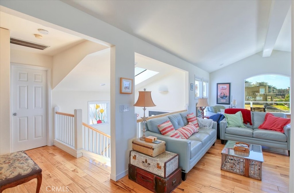 1945 Windsor, Cambria, CA 93428