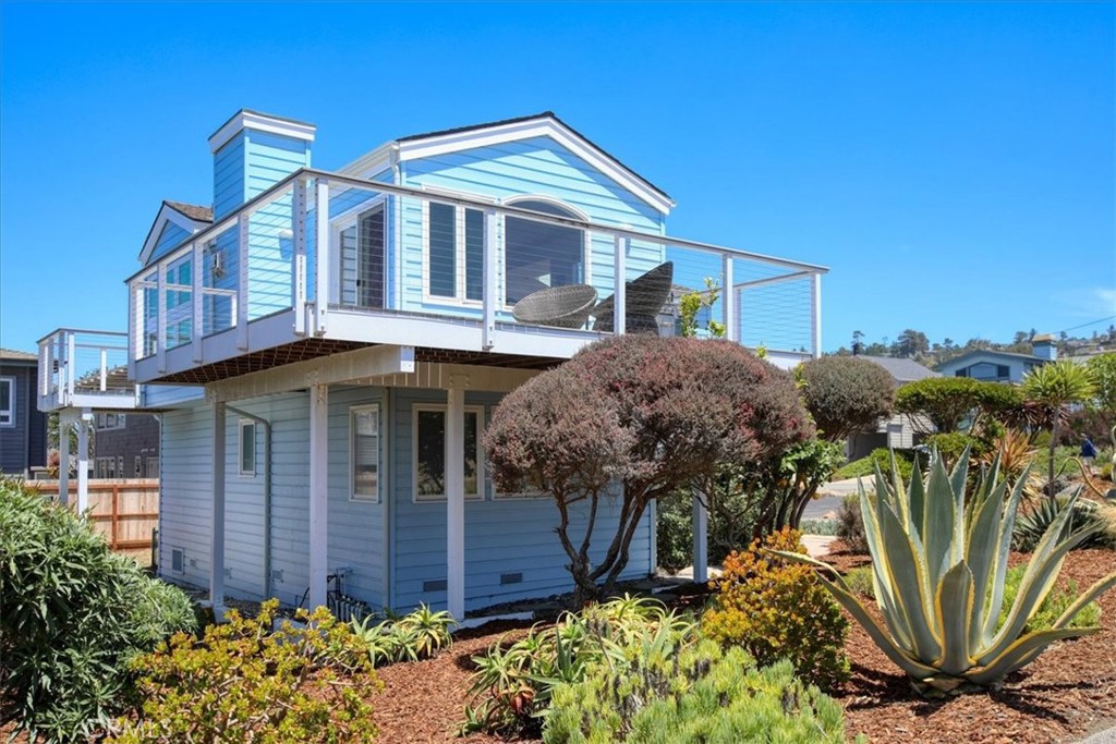 1945 Windsor, Cambria, CA 93428