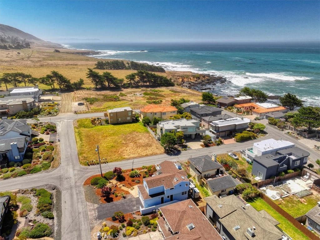 1945 Windsor, Cambria, CA 93428