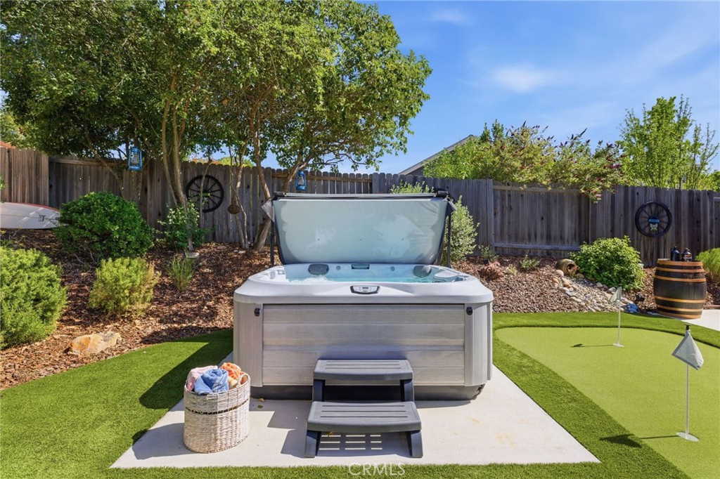 1016 Pamela Ct, Paso Robles, CA 93446