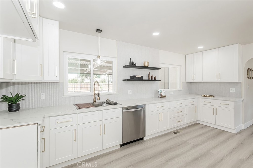 5383 N Easterby, Fresno, CA 93727