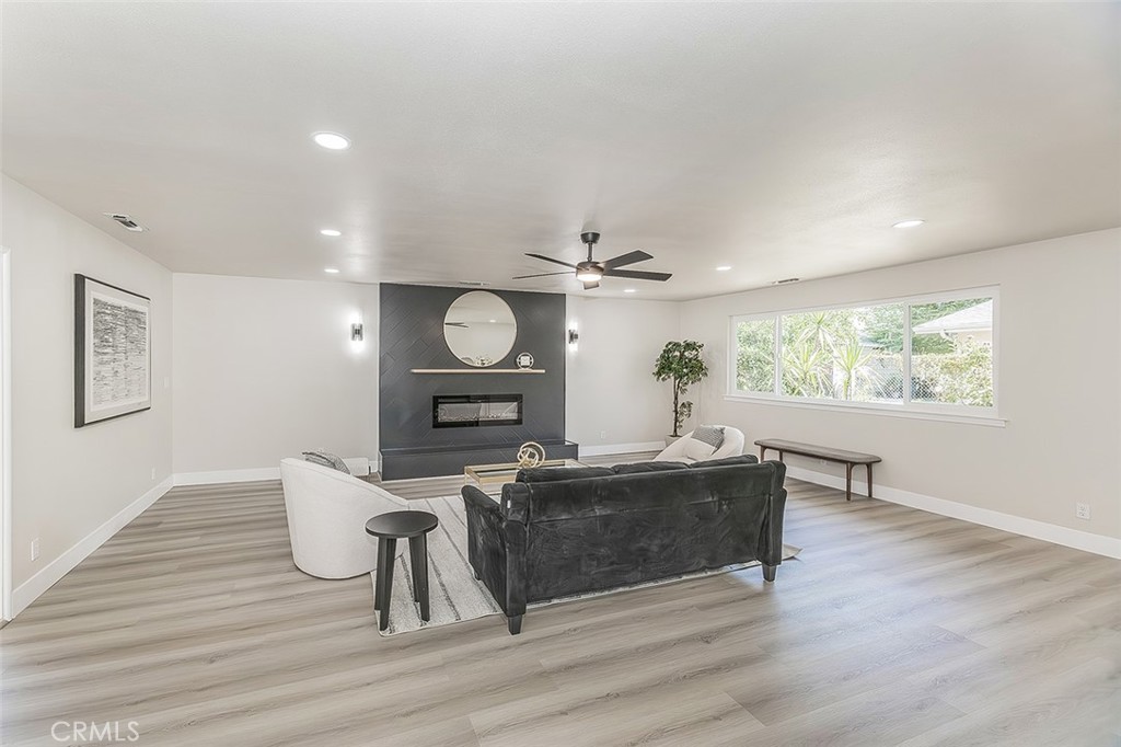 5383 N Easterby, Fresno, CA 93727