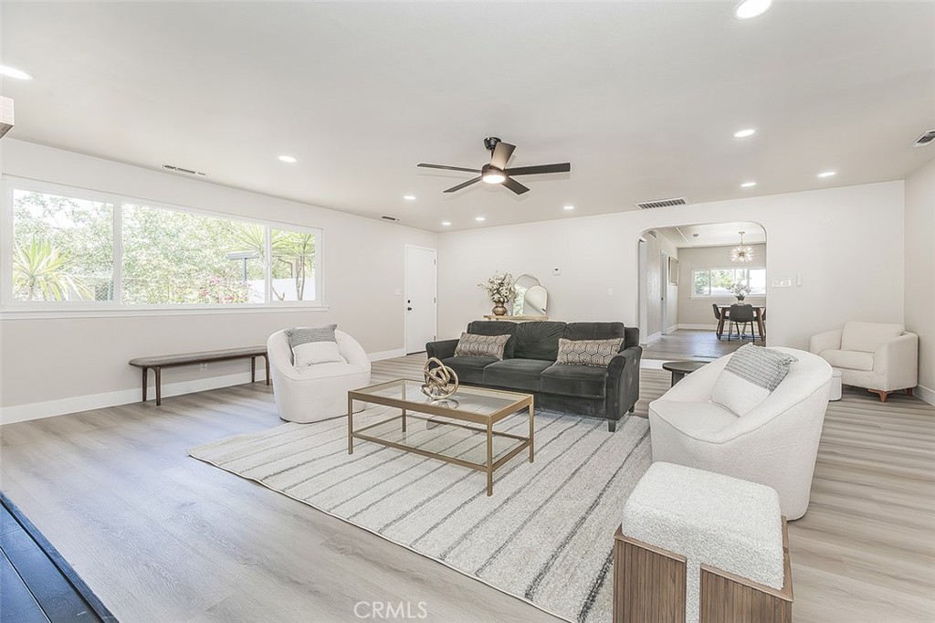 5383 N Easterby, Fresno, CA 93727