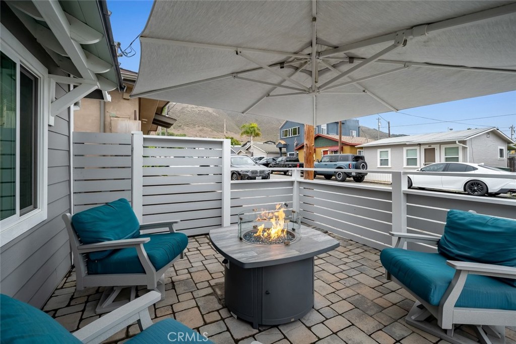 214 Boeker Ave, Pismo Beach, CA 93449