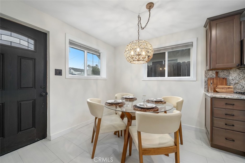 214 Boeker Ave, Pismo Beach, CA 93449
